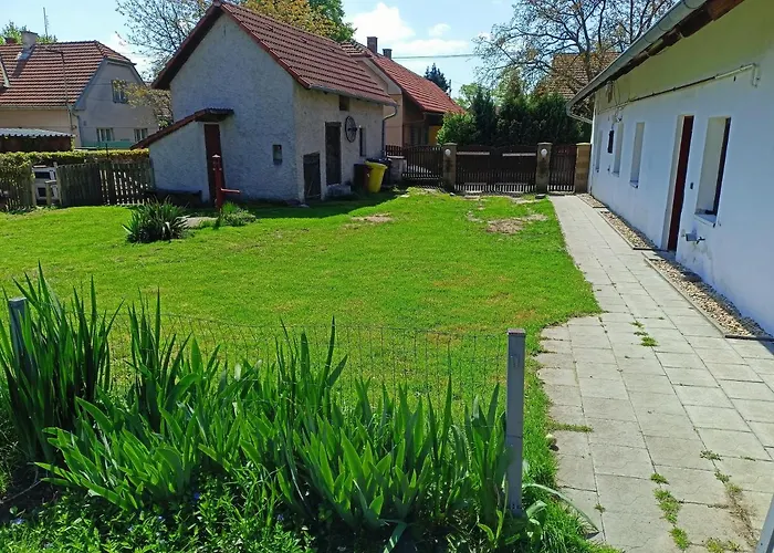 Rekreacni Dum U Elisky A Barusky Semesterbostad Krakovany